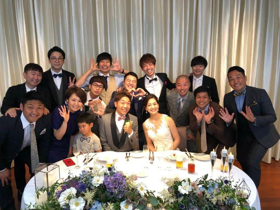 田崎佑一さんのインスタグラム写真 - (田崎佑一Instagram)「秋山さんの結婚式か守谷日和の単独ライブか途中、一瞬分からなくなりましたがとっても素敵な披露宴でした。おめでとうごライます🎊✨」7月15日 9時25分 - tasakipan