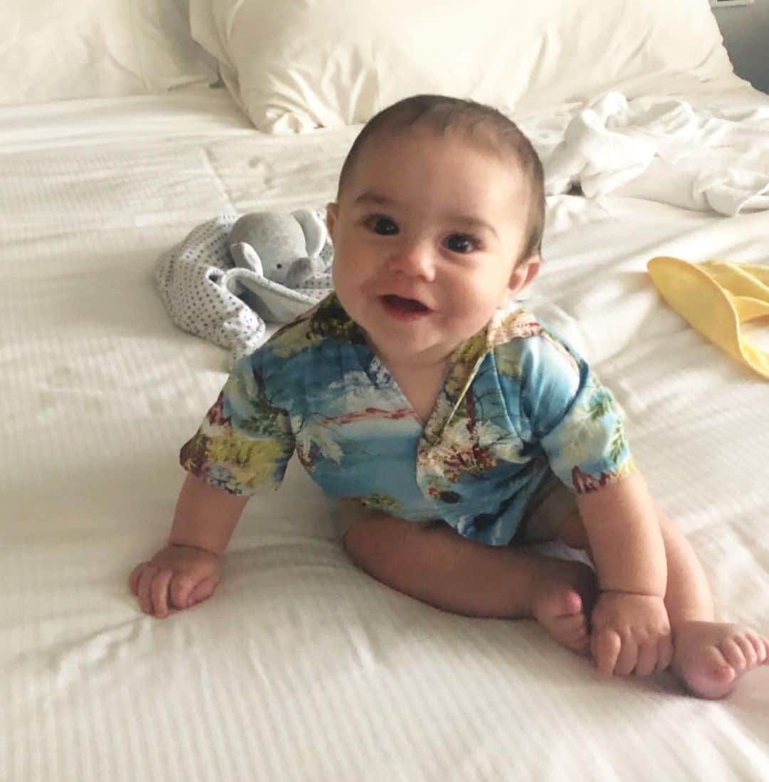 ディーナ・ニコール・コルテーゼのインスタグラム：「🏝🏝🏝」