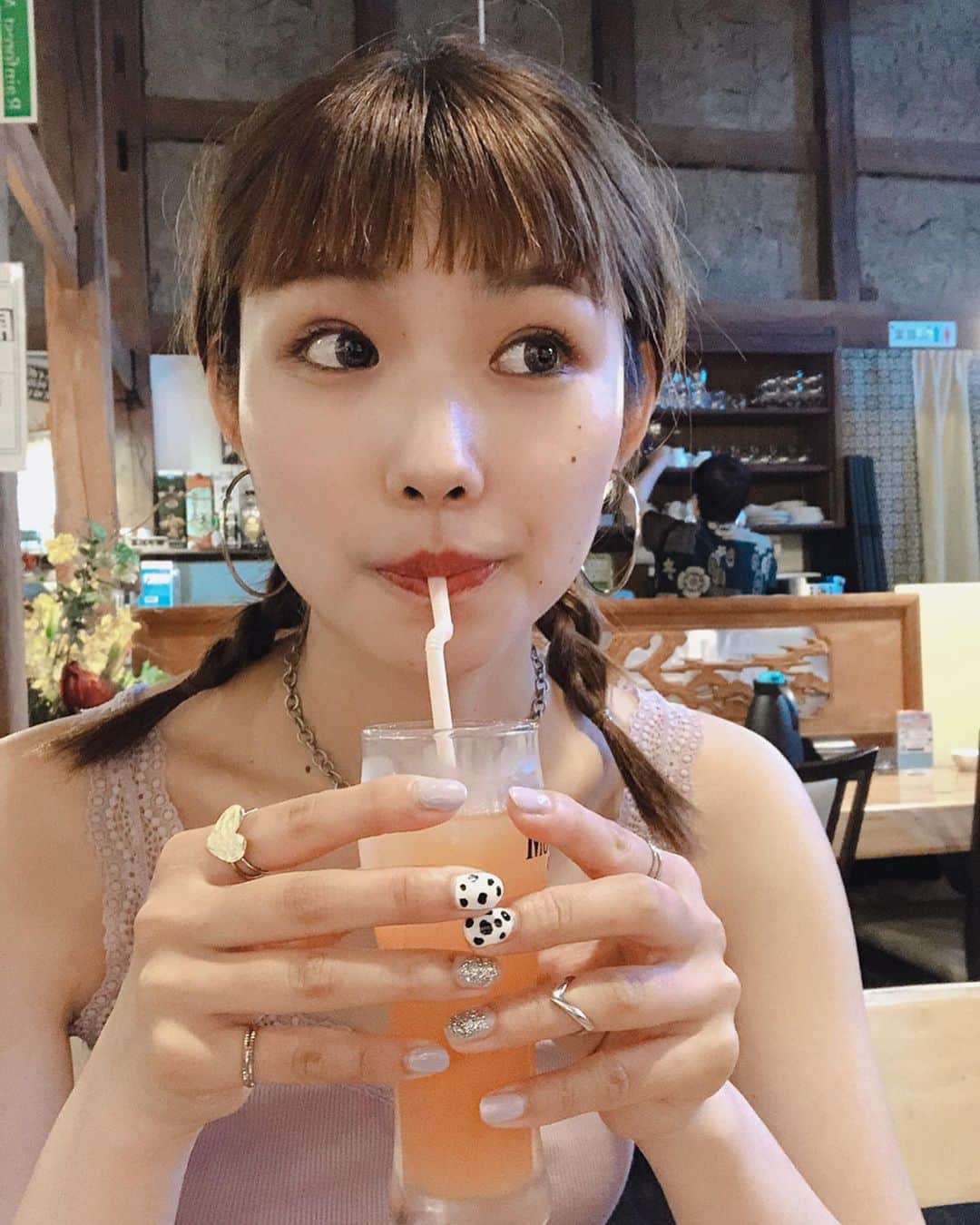 i_am_happpyのインスタグラム：「. . . 最近のネイルはセルフジェル💅 もっと練習してこれから上達しよ〜 晴れてたから久しぶりにランチ💟 . .」