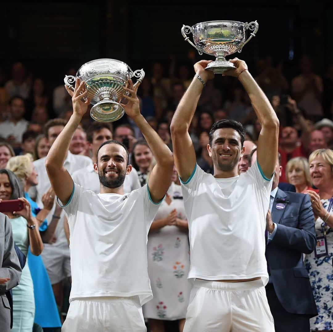 ATP World Tourさんのインスタグラム写真 - (ATP World TourInstagram)「Congratulations @jscabal & @robertfarah 👏 The Colombian pair have moved to No. 1 in the #ATPTour doubles rankings for the first time.  #Tennis #ATPTour」7月15日 19時47分 - atptour