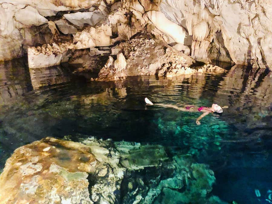 遊海 Yuumiさんのインスタグラム写真 - (遊海 YuumiInstagram)「Cambagat cave @mithiresortandspa 🌿 nature made beauty 🌿 リゾート内にケーブ 、自然が作った美しい空間。 #bohol #mithiresortandspa #flashback #mithiresort #cambagatcave #cave #nature #naturemadebeauty #yuumitravel #peace #spiritual #bohostyle #boholisland #naturelovers #philippines #travel  #philippinetourism」7月15日 20時15分 - yuumi_kato