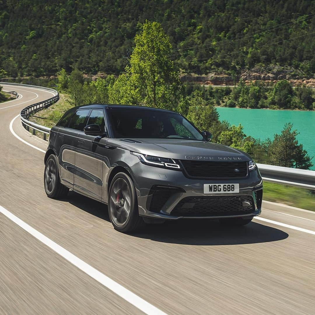 Land Roverさんのインスタグラム写真 - (Land RoverInstagram)「Increased downforce, reduced drag and a driving experience second to none – #RangeRover #Velar #SVAutobiographyDynamic Edition.  #SVAutobiography #SV #SpecialVehicleOperations #PerformanceSUV #LuxurySUV #Design #LandRover」7月15日 20時30分 - landrover