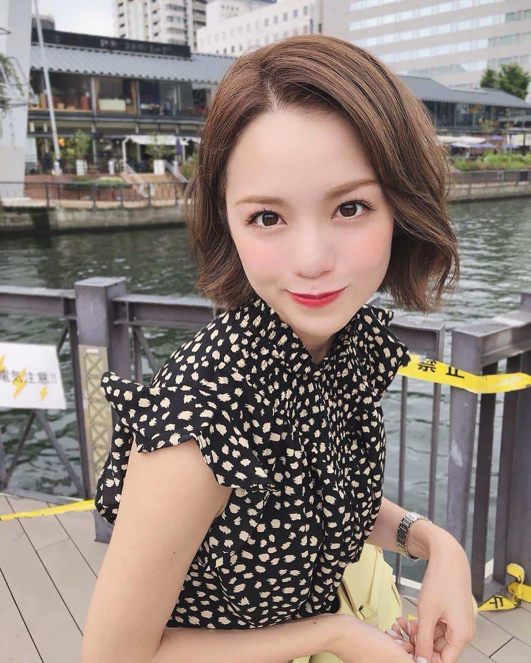 黒田真友香さんのインスタグラム写真 - (黒田真友香Instagram)「3連休も今日で終わり〜！！ ・ 最近また沢山フォロワーさんが増えて、嬉しいです🥺❤️ 1996年生まれ22歳、兵庫県出身の黒田真友香です。A型です。長女です。他にプロフィール系で知りたい事ありますか？！笑 ・ お洋服は全身の写真にタグ付けしてます！🏷 ・ ・ 今月もネイルは @freenail_jpn さんで😻」7月15日 20時38分 - kurodamayukaxx