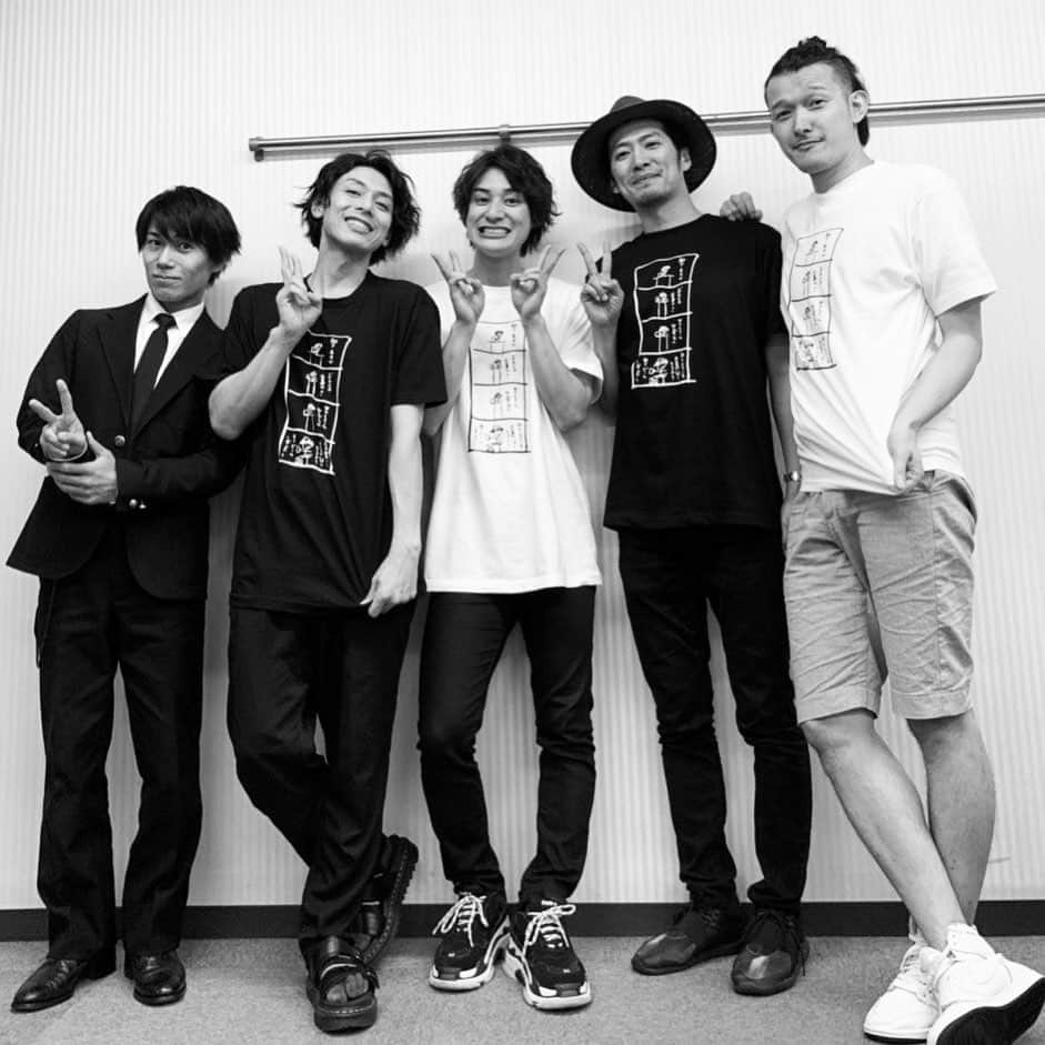 伊藤陽佑のインスタグラム：「撃弾ハンサムの半分で撃弾2/4に映像で参加しましたよぉ いつものメンバー感  #富田翔 #高崎翔太 #岸本卓也 #ウネバサミ一輝」