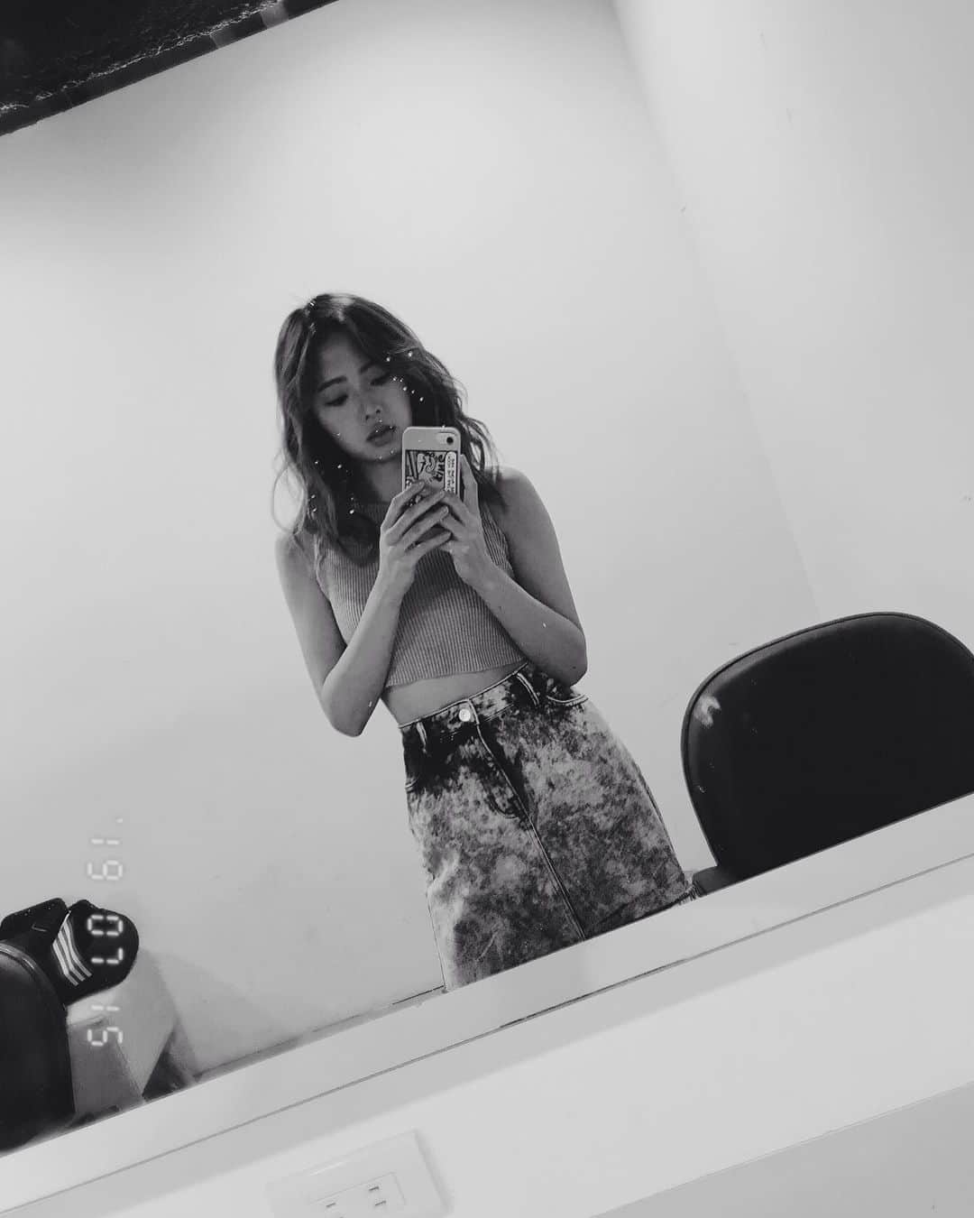 Dewi Chienさんのインスタグラム写真 - (Dewi ChienInstagram)「📽收工了！期待各種新樣子！🖤 #毛髮茂密王 #持續生長中 @voguetaiwan」7月15日 20時33分 - dewichien