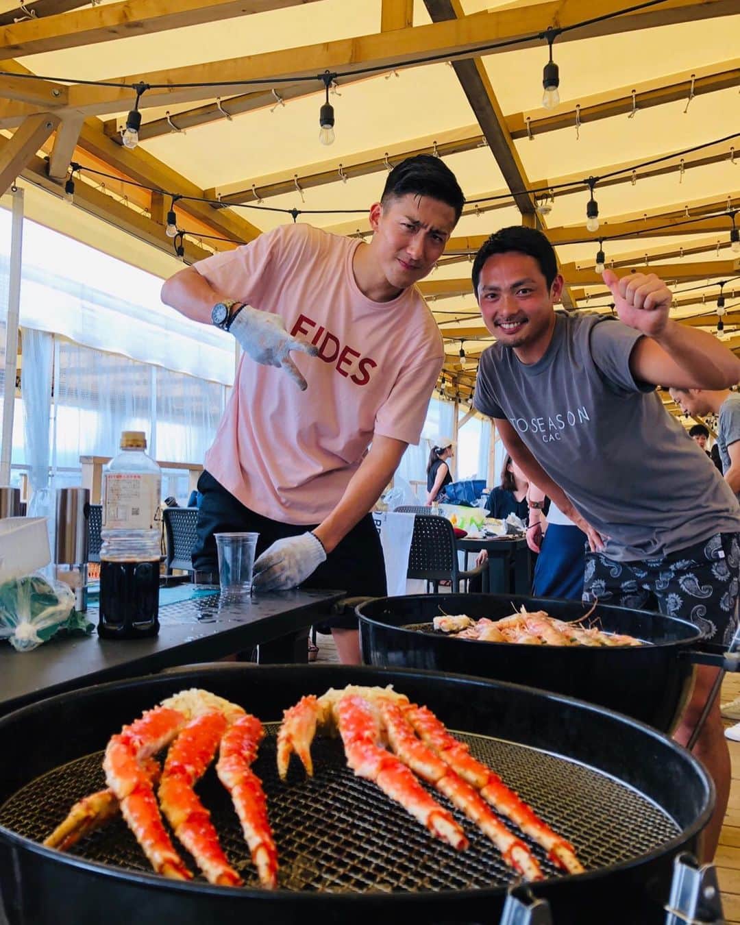 都倉賢さんのインスタグラム写真 - (都倉賢Instagram)「ずいぶん前から天気予報とにらめっこしてたけど、いざ当日を迎えたら奇跡的な天気☀️ 幹事って会が開催される前までは心配ごとつきないけど、はじまってからみんなの笑顔見ちゃうともう言葉にならないよね😍  控えめに言って最高に楽しかったな！！！ あ〜バーベキュー好きだわぁ〜😘😘😘」7月15日 20時33分 - tokuraken