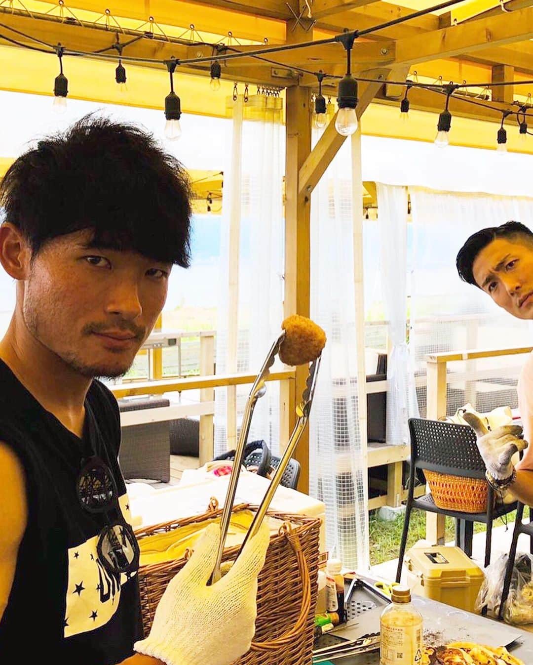 都倉賢さんのインスタグラム写真 - (都倉賢Instagram)「ずいぶん前から天気予報とにらめっこしてたけど、いざ当日を迎えたら奇跡的な天気☀️ 幹事って会が開催される前までは心配ごとつきないけど、はじまってからみんなの笑顔見ちゃうともう言葉にならないよね😍  控えめに言って最高に楽しかったな！！！ あ〜バーベキュー好きだわぁ〜😘😘😘」7月15日 20時33分 - tokuraken