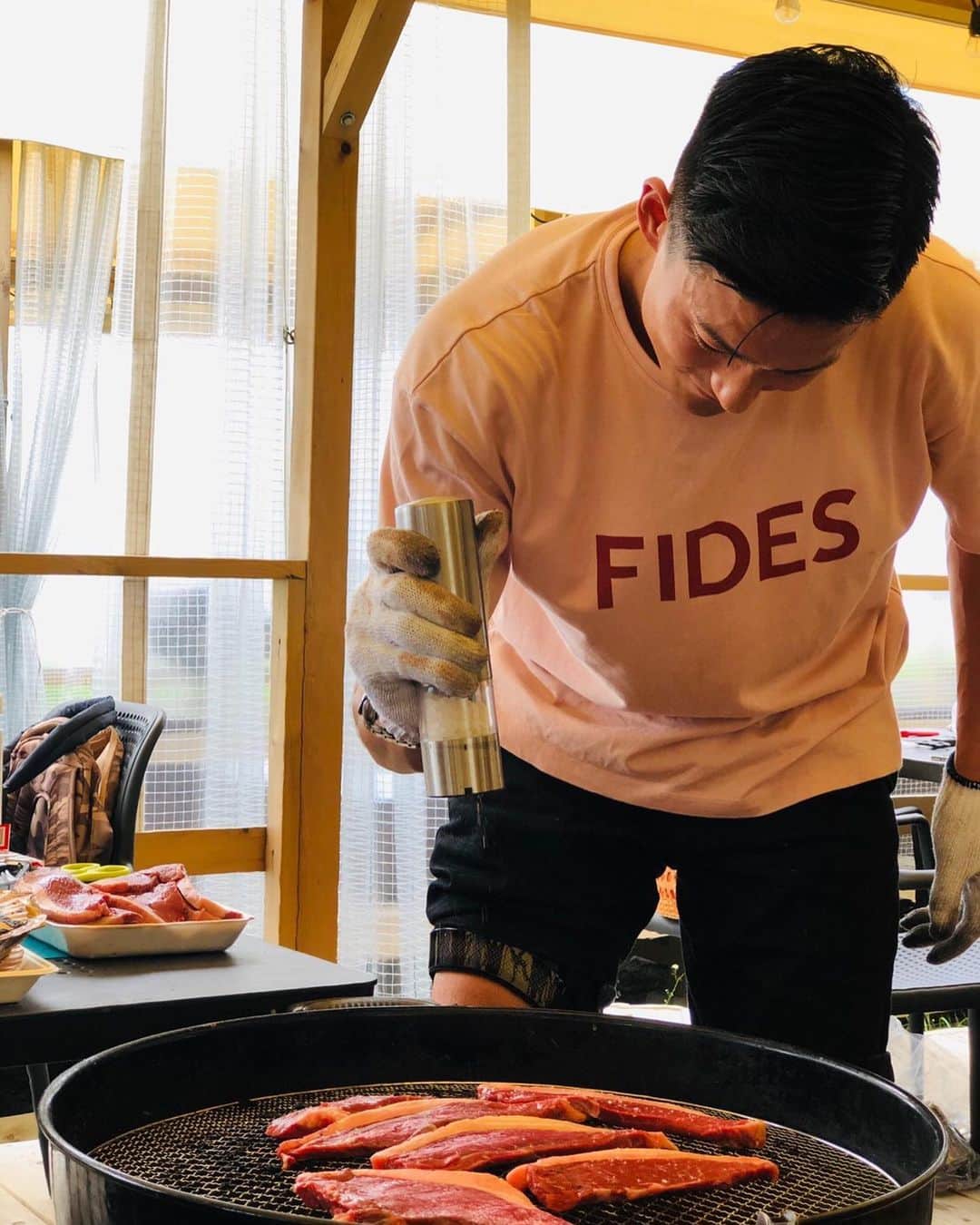 都倉賢さんのインスタグラム写真 - (都倉賢Instagram)「ずいぶん前から天気予報とにらめっこしてたけど、いざ当日を迎えたら奇跡的な天気☀️ 幹事って会が開催される前までは心配ごとつきないけど、はじまってからみんなの笑顔見ちゃうともう言葉にならないよね😍  控えめに言って最高に楽しかったな！！！ あ〜バーベキュー好きだわぁ〜😘😘😘」7月15日 20時33分 - tokuraken