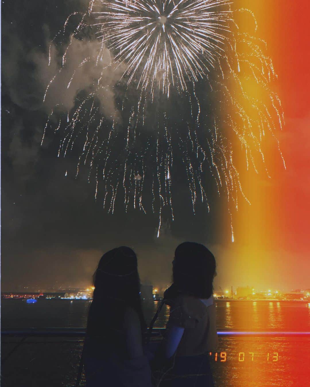 宮瀬彩加さんのインスタグラム写真 - (宮瀬彩加Instagram)「先日 #hanaviva で今年初めて花火みました。 夏の始まり感じたな🎇🎇 花火みるとなんかじーんとなるよね、あれなんだろね。 #hanaviva2019」7月15日 20時34分 - ayaka_miyase