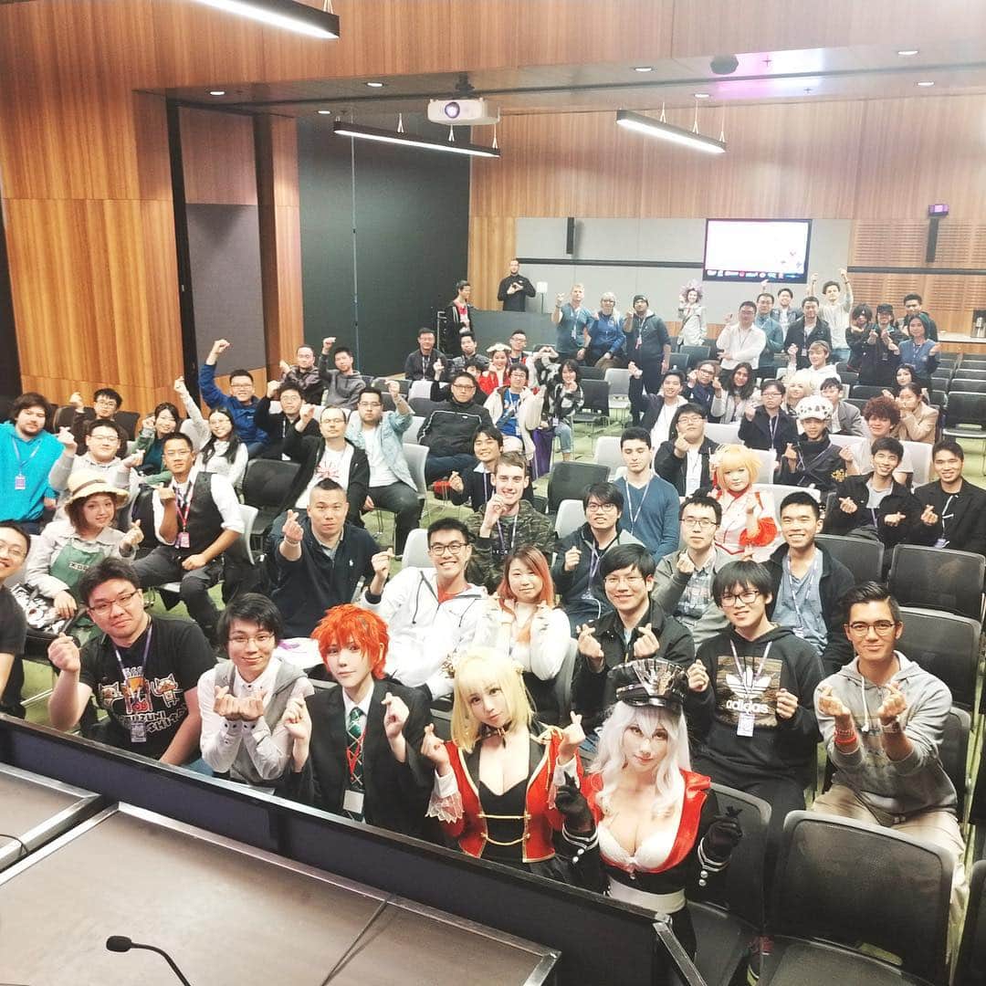 千尋のインスタグラム：「Going back to Taiwan So sad😭😭😭I love everyone see you next time! Australia  @smashcon  #smashcon2019 #chihirochang」