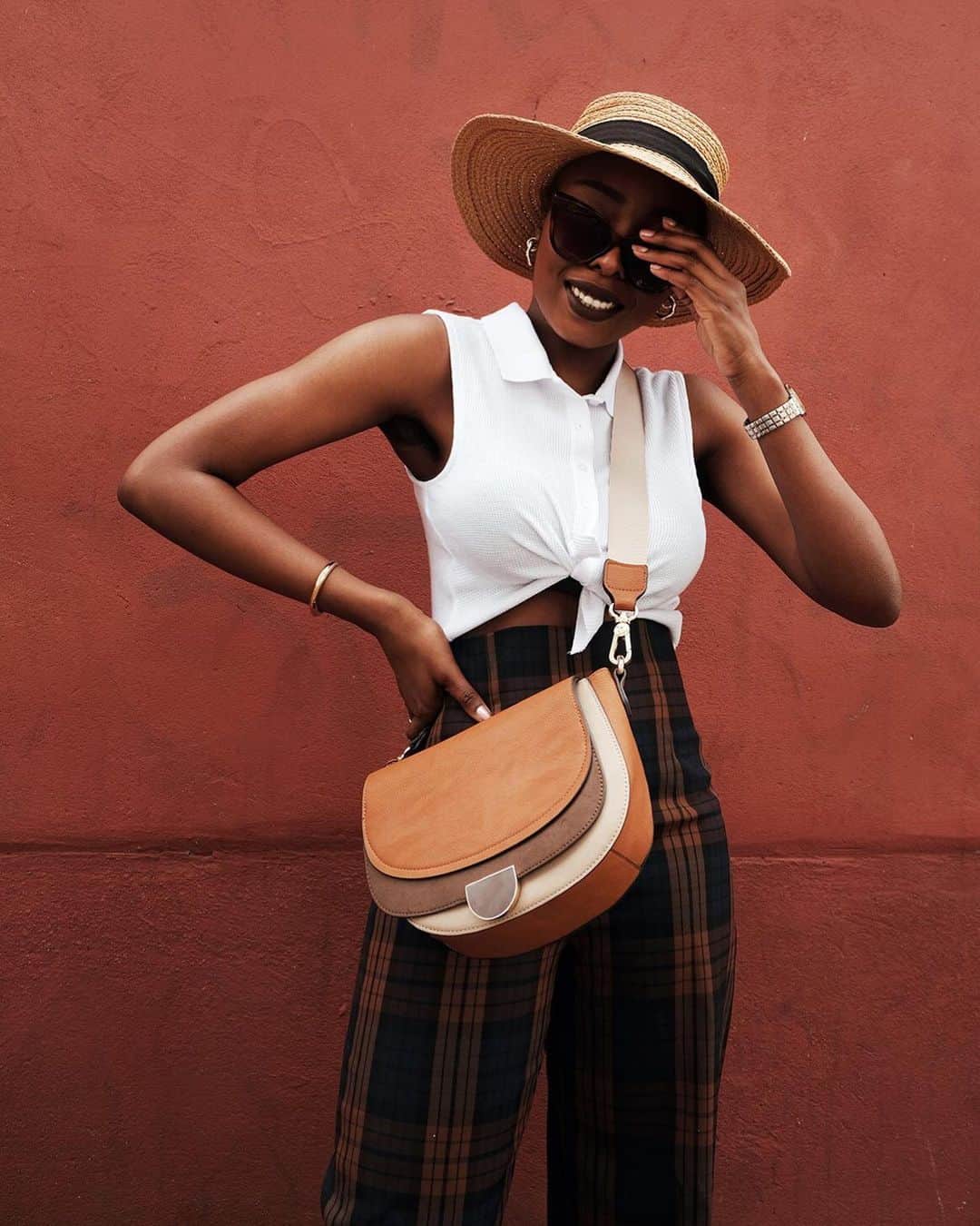 のインスタグラム：「Master the new neutrals with our Charlotte webbing strap cross-body bag. In premium faux leather, this beautifully soft design has an on-trend woven strap, which can be detached and adjusted for a versatile look. 🔍 7903482200 📷 @remiafolabi  Tap the link in the bio to shop now.  #Accessorize #Accessorizer」