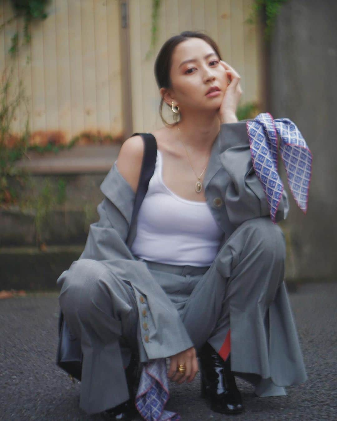 河北麻友子さんのインスタグラム写真 - (河北麻友子Instagram)「FASHION SUIT: Irene TANK TOP: Gap BOOTS: hulis for IRUKA BAG: Sacai #FASHION #OOTD #麻友コーデ #MayuPics #麻友ぴく」7月15日 21時04分 - mayukokawakitaofficial