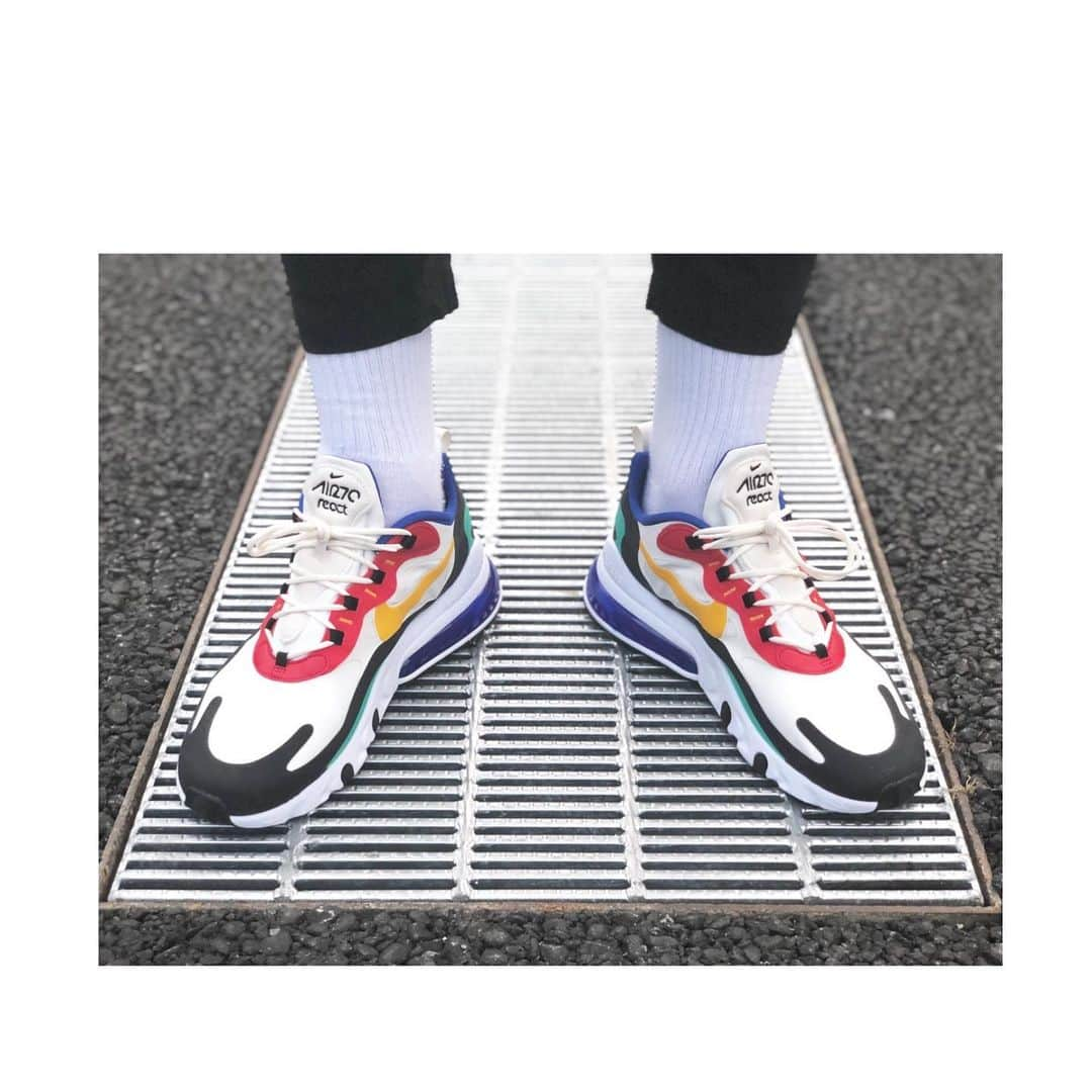 ベンドラメ礼生さんのインスタグラム写真 - (ベンドラメ礼生Instagram)「2019.07.15 . . Nike Airmax  270 React . . . "BAUHAUS" . . キュートなカラーリングにズビビ。 絶妙なカラーバランスにズービビ。 . #nike #NIKEAIRMAX  #nikeairmax270react #bauhaus」7月15日 21時07分 - venleo.9