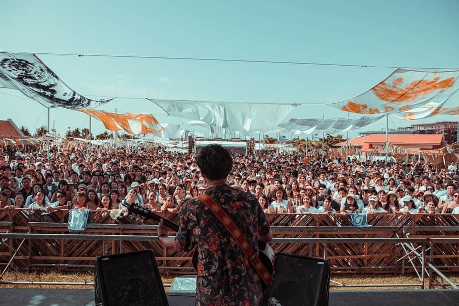 KENNY（吉原健司）さんのインスタグラム写真 - (KENNY（吉原健司）Instagram)「@corona sunsets fes ‘19の写真。 ー横編ー @babykiy とTT兄弟 ではなく来年はBlue Vintageも出て Taigaと3人でもやりたいな、という図。 IGTV、観てね😏 . photo by @junwelt」7月15日 12時20分 - kenny_yoshihara