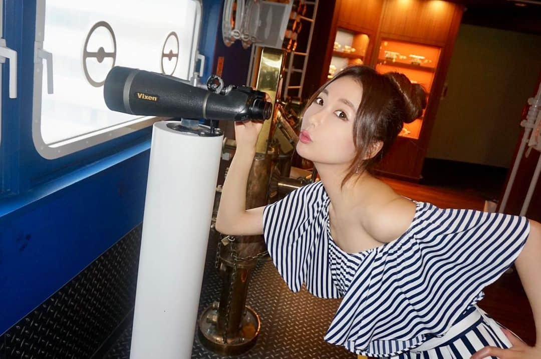 坂地久美さんのインスタグラム写真 - (坂地久美Instagram)「ディズニーリゾートで、マリンSTYLE🚢⚓️💕 #お団子ヘア #マリンファッション #船 #ディズニーリゾート #女子会 #ディズニー #ビジョビ #マリン #マリンスタイル #japan #japanesegirl #disney #ootd #marin #marinfashion #ship #girlsparty」7月15日 13時12分 - sakachikumi