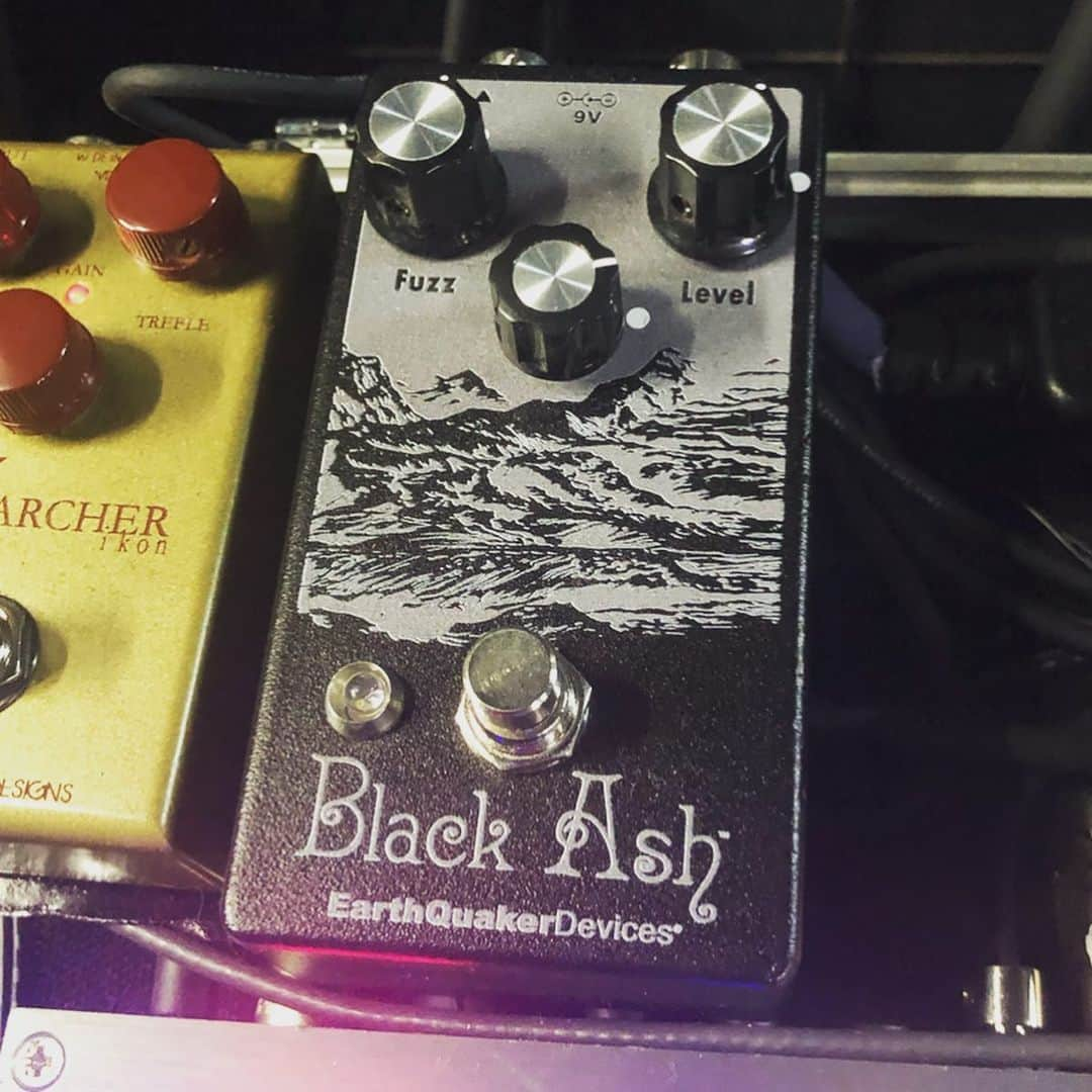 ミヤ さんのインスタグラム写真 - (ミヤ Instagram)「New SHIT！！ 早速今日の岡山から導入！ 感謝！ @earthquakerjp  @earthquakerdev  #earthquakerdevices  #eqdplums #eqdblackash #eqdlifepedal  #オーバードライブ #ファズ #オクターブファズ」7月15日 13時42分 - miyaguchi