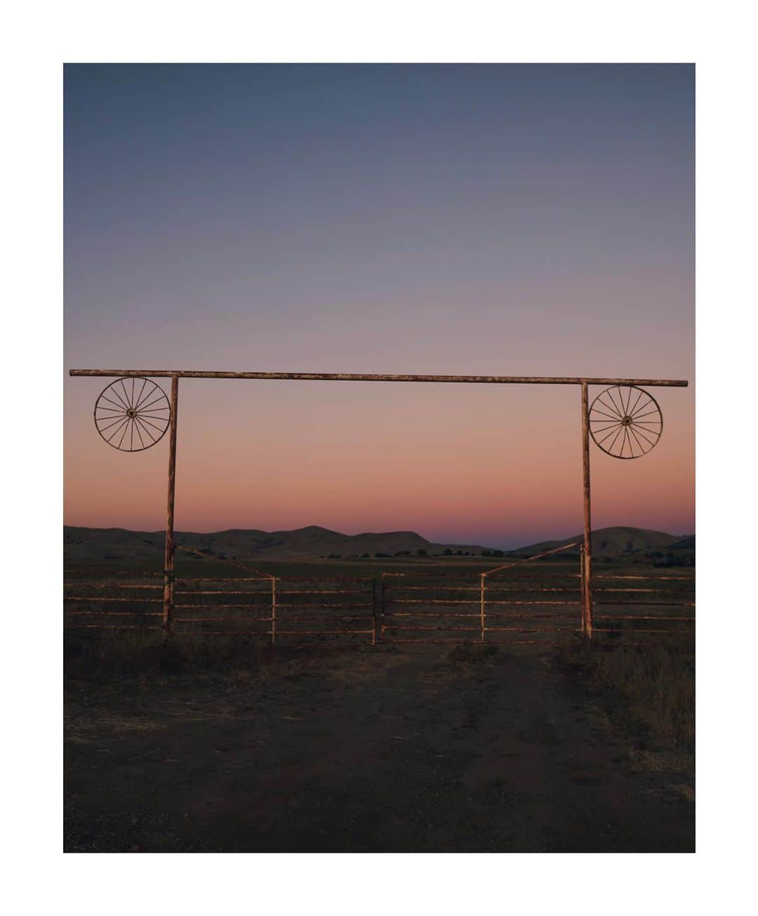 Pete Halvorsenのインスタグラム：「<insert caption about how taking an Instagram break is good...but only if you come back refreshed and refocused> . Leica SL // 21 mm Summilux」