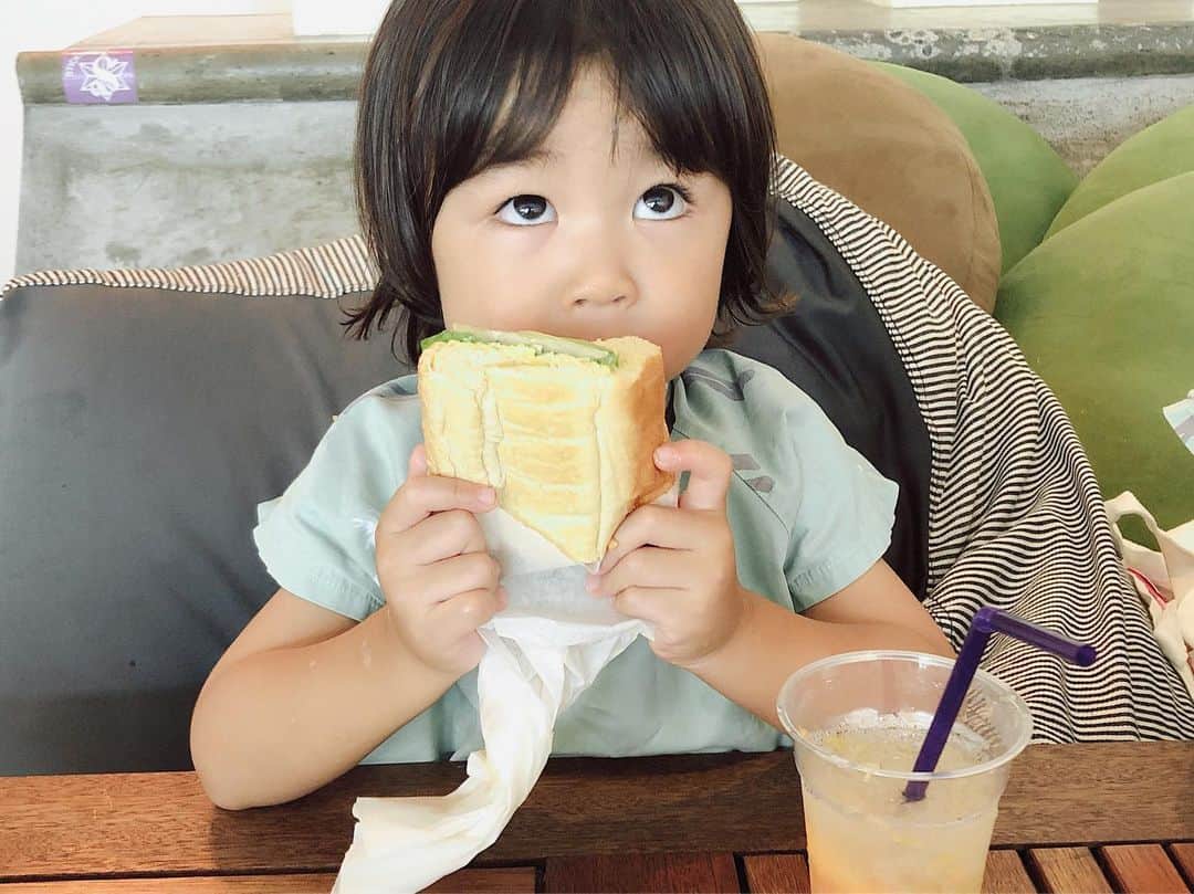 セソコマサユキさんのインスタグラム写真 - (セソコマサユキInstagram)「遊び倒して朝寝坊したのでstickywichでブランチ。サンドイッチおいしー。」7月15日 14時08分 - sesokomasayuki