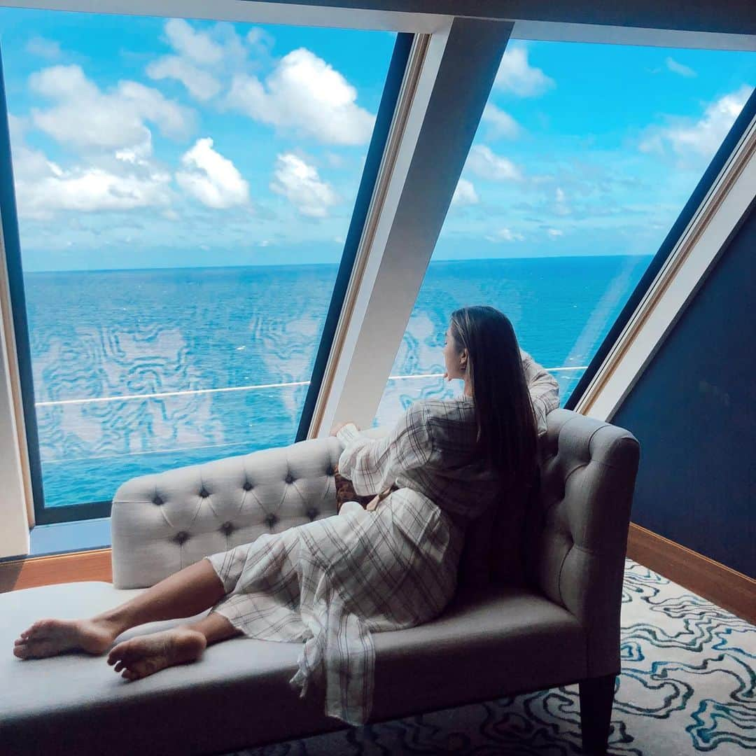 Jennifer Bachdimさんのインスタグラム写真 - (Jennifer BachdimInstagram)「We love to remember back our time in Hong Kong ❤️ Especially our time on board at the World Dream Cruise 🚢 it was really amazing! Beautiful memories made! Make sure to watch our vlog now (direct link in my bio) @dreamcruiseline #WorldDream #teamBachdim #discoverHongKong #HongKong」7月15日 14時17分 - jenniferbachdim