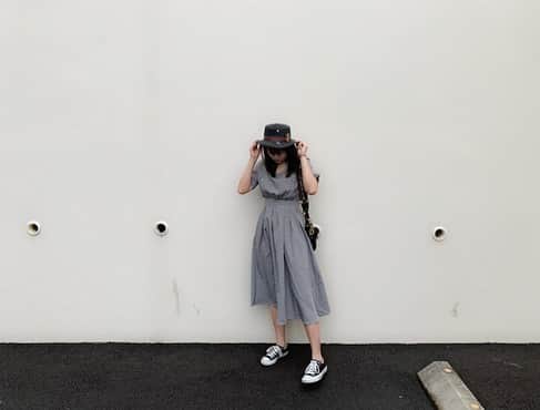 島田晴香さんのインスタグラム写真 - (島田晴香Instagram)「I want the rainy season over soon.  photo by mum.  dress @u_dresser  bag @dior  shoes @converse_jp」7月15日 15時08分 - shimadadesu_official