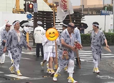 足立康史さんのインスタグラム写真 - (足立康史Instagram)「昨日は、茨木神社・天石門別神社の夏祭り、例祭の日。石門会の仲間とともに渡御巡行と宮入れの神事を担いました。 今日は一日、大阪市内です。」7月15日 15時11分 - adachiyasushi