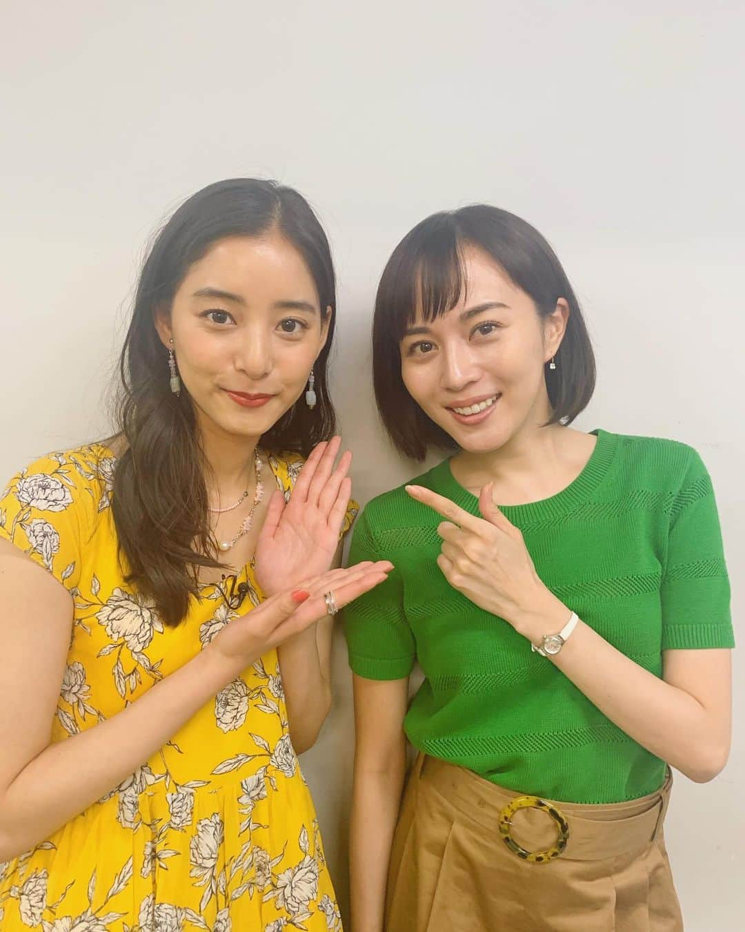 新木優子さんのインスタグラム写真 - (新木優子Instagram)「この間スタジオに行ったらいらっしゃると聞いて、、一目散に会いに行きました☺️ 相変わらず明るくて、綺麗で可愛くてたまりませんでした比嘉先輩☺️❤️」7月15日 15時48分 - yuuuuukko_