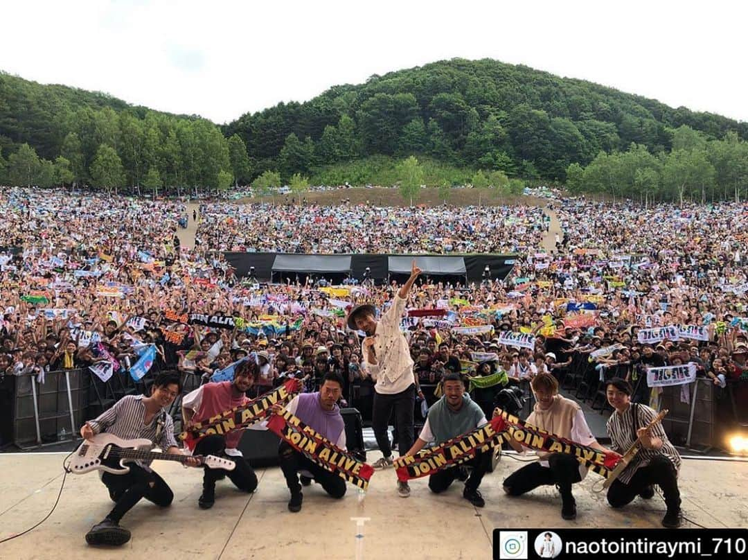 鈴木渉さんのインスタグラム写真 - (鈴木渉Instagram)「昨日はナオトで夏フェス出演、昨年は土砂降りの雨の中Chemistryで同ステージでしたが今年は快晴、最高の景色でした！感謝。  #joinalive2019  #ナオトインティライミ  #バンダインティライミ  #ダンサーインティライミ」7月15日 16時12分 - watarumble0223