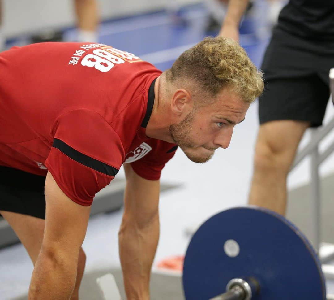 AFCボーンマスさんのインスタグラム写真 - (AFCボーンマスInstagram)「Another week of hard work to come 🏋️‍♂️ #afcb 🍒」7月15日 16時22分 - afcb