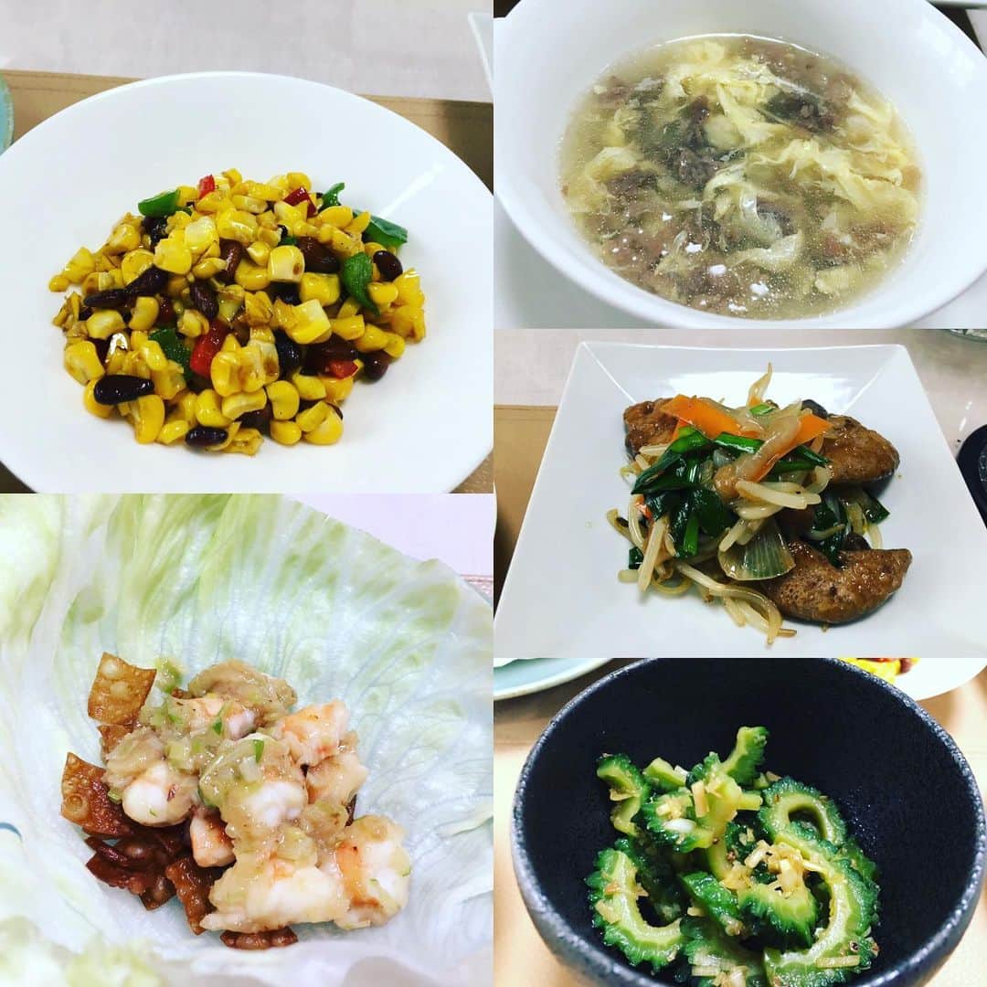 小橋めぐみのインスタグラム：「料理教室🍽 夏のスタミナ中華😋 ✔︎ゴーヤの四川風 ✔︎海老のレタス包み ✔︎玉蜀黍と木ノ実の炒め物 ✔︎レバニラ炒め ✔︎牛肉と溶き卵のスープ」