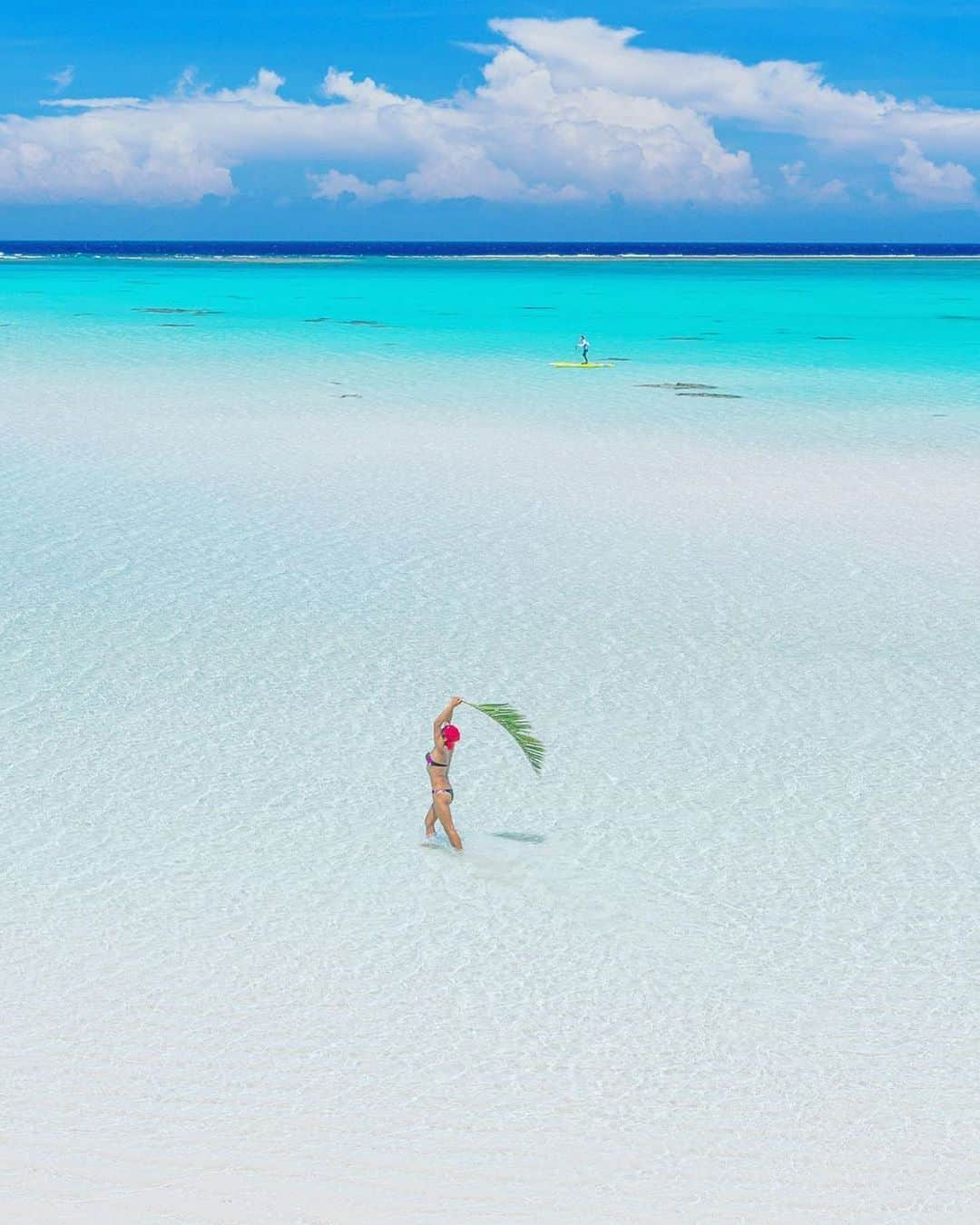 Be.okinawaさんのインスタグラム写真 - (Be.okinawaInstagram)「The excellent beaches of dazzling white sand at "17 END" in Miyako Island. One word: Paradise! 📷:@tamaki_nakajima_okinawa  #shimojiisland #miyakojimacity #下地島 #宮古島市 #시모지섬 #미야코지마시 #宮古島 #下地島空港 #17end #bluesea #beokinawa #visitokinawa」7月15日 17時11分 - visitokinawajapan