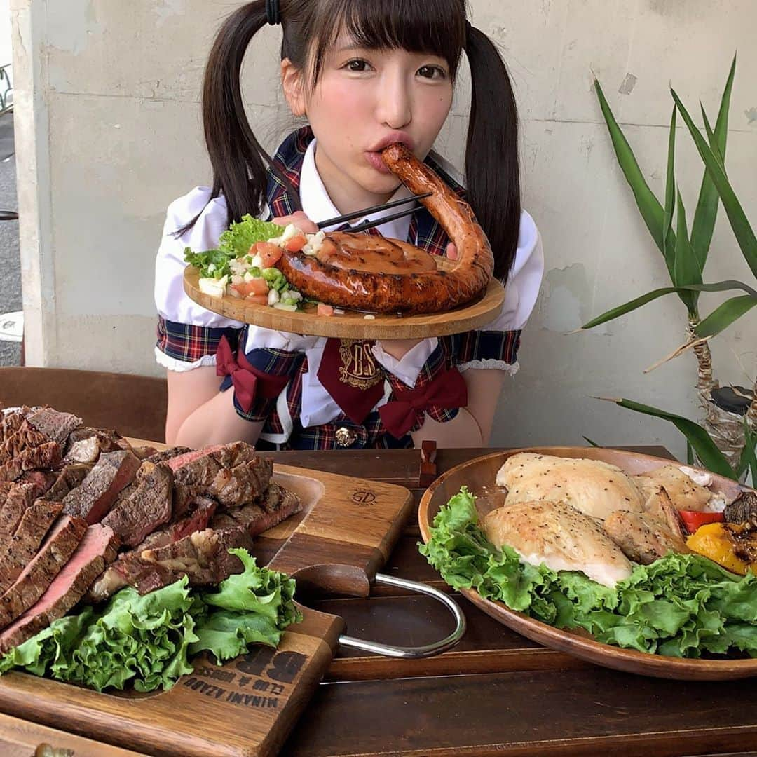 もえのあずきさんのインスタグラム写真 - (もえのあずきInstagram)「たけだバーベキューさんプロデュースのBBQ会🍖参加させていただきました☺️ YouTubeみてね💕 #たけだバーベキュー #バーベキュー#bbq#beerchicken#ビア缶チキン #南麻布クラブハウス」7月15日 17時20分 - moeazukitty