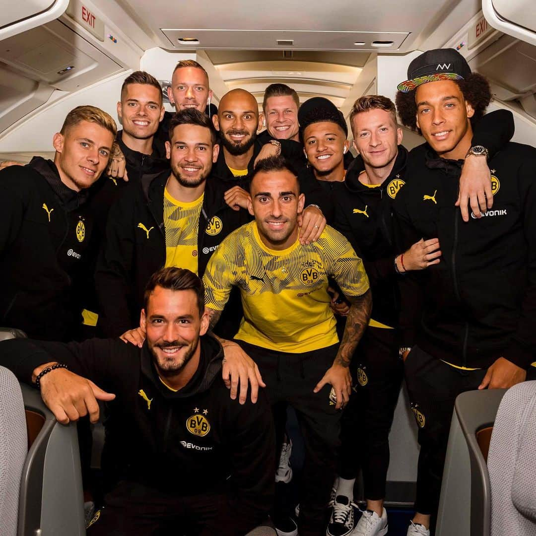 ボルシア・ドルトムントさんのインスタグラム写真 - (ボルシア・ドルトムントInstagram)「🛫 First stop: Seattle! 🇺🇸 #bvbusa #bvb09 #bvb #usa #seattle #borussiadortmund」7月15日 18時06分 - bvb09