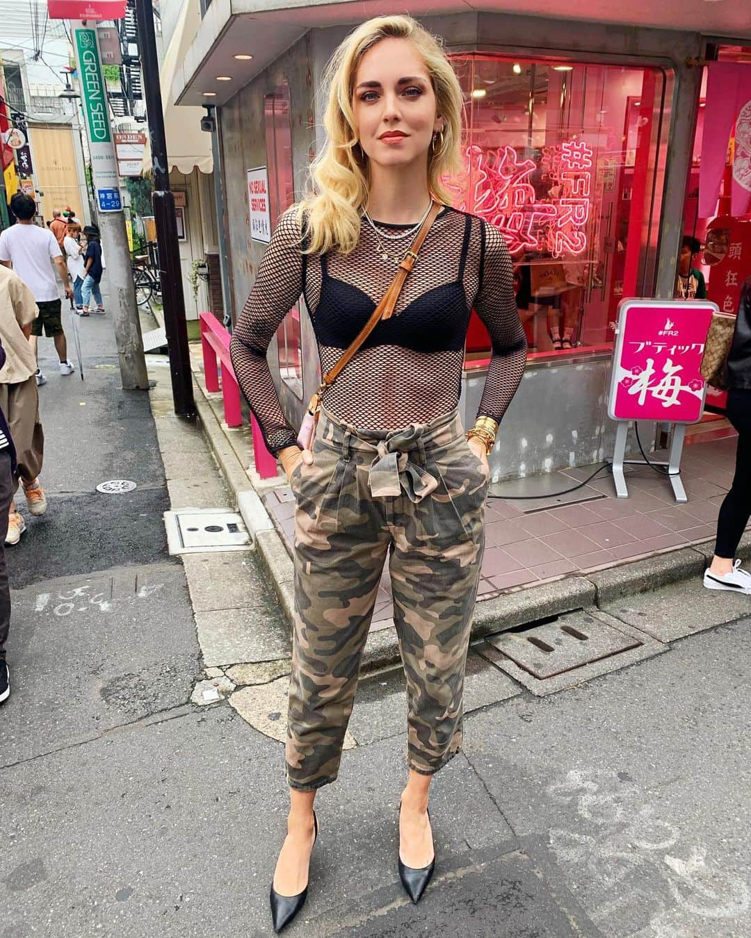 キアラ・フェラーニさんのインスタグラム写真 - (キアラ・フェラーニInstagram)「Today’s @twinsetofficial look of the day #twinsetlover #twinsetmilano #advertising」7月15日 18時21分 - chiaraferragni