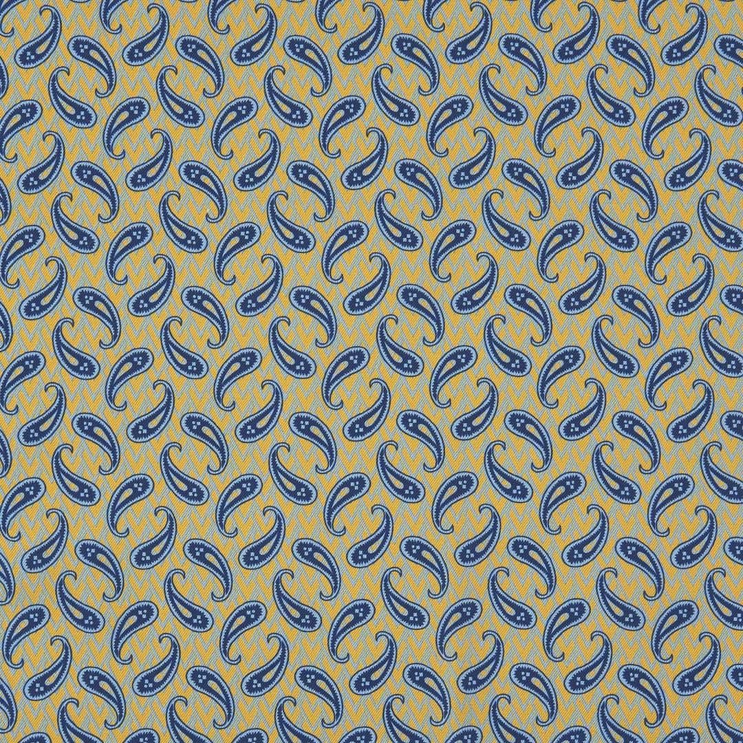 ターンブル&アッサーさんのインスタグラム写真 - (ターンブル&アッサーInstagram)「#PocketPicks—Decadent paisley overlays a vintage Art Deco-inspired motif in this new season pocket square, designed in-house. In a limited edition run, this pocket square is available online and in-store. #turnbullandasser #turnbull_asser #shirtmaker #jermynstreet #menswear #fashion #newyork #craftsmanship #london #royalwarrant #giftsforhim #heritagebrand #britishheritage #pocketsquare #pocketsquares #paisley #design」7月15日 18時24分 - turnbull_asser
