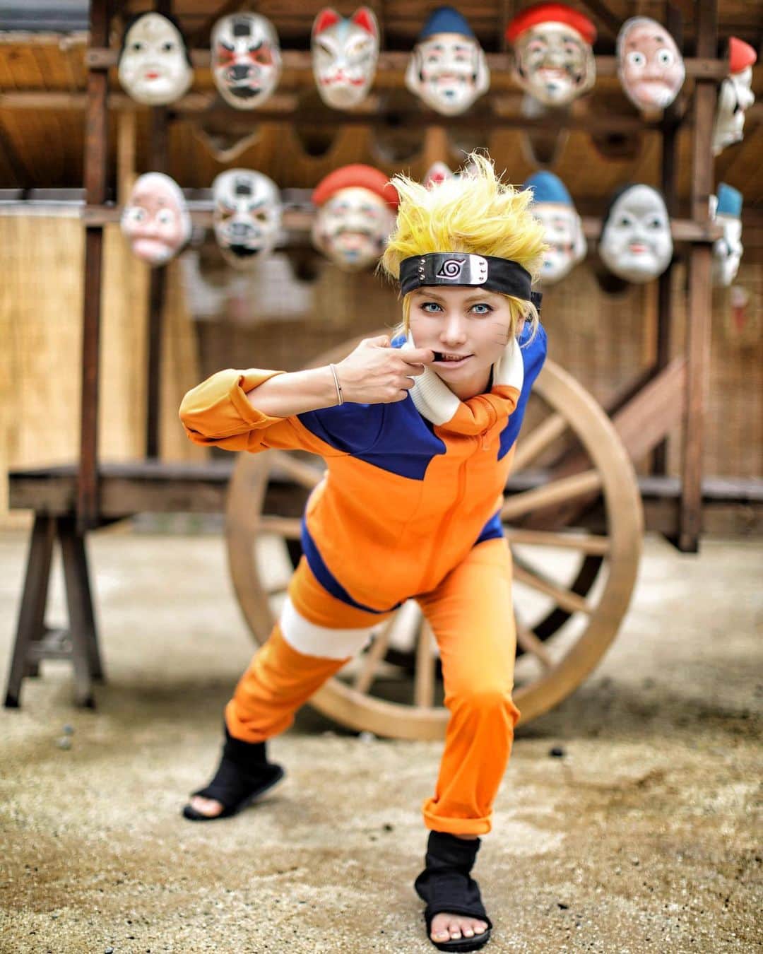 のインスタグラム：「. . ナルト幼少期をさせていただきましたー🧚🏼‍♀️🧝‍♀️ 顔の系統が違うからホンマに難しかったぁ😂 夜はナルトメンバーで旅館に泊まって びっくりするぐらい楽しかった！笑 . . また今週コス予定、、、 予定がいかれている！ 頭イカれてるんかな🧝‍♀️！hahaha . . この写真は モルタマがとってくれました！ モルモルの妖精です🧚‍♀️🧝‍♂️ . . #江戸村 #edomura #edowonderland  #naruto #narutocosplay #ナルト #cosplay #コスプレ #anime #アニメ #cosplayer #japan #江戸村 #model #レイヤー #コスプレイヤー #インスタグラマー #influencer」