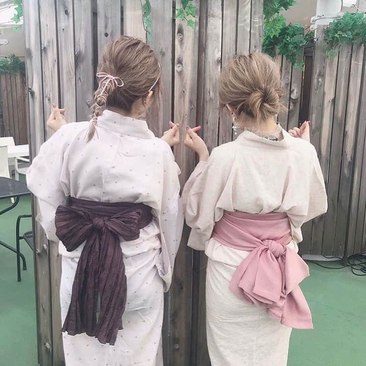 ピュアラモ@オフィシャルさんのインスタグラム写真 - (ピュアラモ@オフィシャルInstagram)「@mokawhite_777772 さんのコーデ紹介🐇♡ ‪‪. . . NICE CLAUPとRiliの浴衣が可愛いすぎる 🧸💭 . . 双子コーデみたいで可愛かったぁ 🕯 . . . #ナイスクラップの浴衣 #rili浴衣 # #niceclaup #浴衣 #浴衣ヘア  #お洒落さんと繋がりたい #浴衣女子 #ナイスクラップ浴衣 #浴衣姿 #女子 #浴衣好 き #浴衣ヘアアレンジ#ヘアアレンジ#髪型#双子#双子コーデ#浴衣好きな人と繋がりたい#おしゃれさんと繋がりたい #消えそうな色コーデ #着画 #着画くらぶ #夏コーデ #浴衣デート #浴衣ヘアアレンジ #浴衣アレンジ」7月15日 18時48分 - purelamo_official