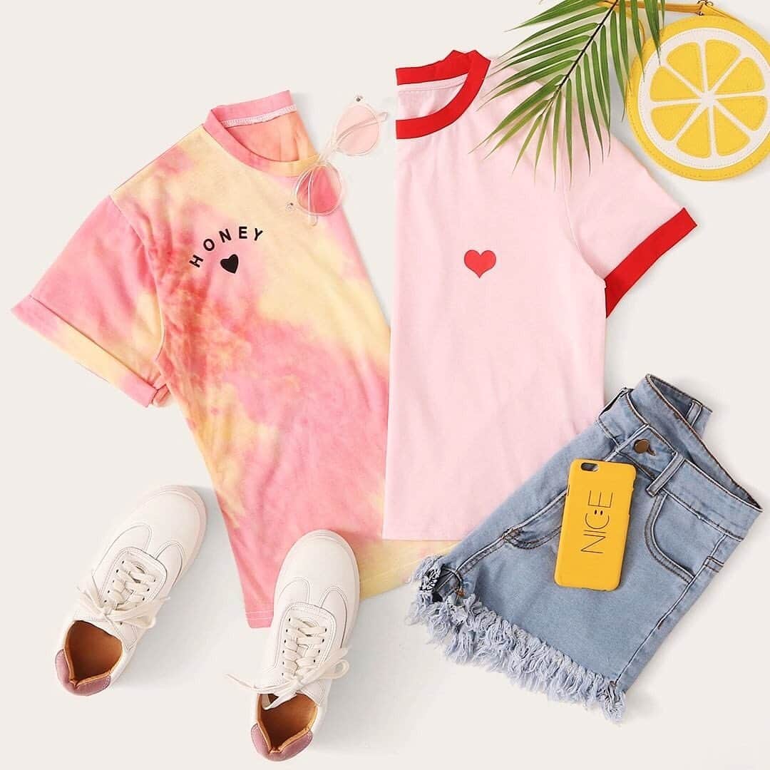 SHEINさんのインスタグラム写真 - (SHEINInstagram)「Must-have matching set for your summer holiday.🍋❤ Search '739027,726375' link in bio. #SHEIN #SHEINOOTD #SHEINstyle #OOTD #SHEINss2019 #tee #heart #letter」7月15日 19時01分 - sheinofficial