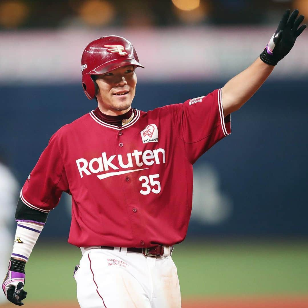 東北楽天ゴールデンイーグルスさんのインスタグラム写真 - (東北楽天ゴールデンイーグルスInstagram)「⚾️ ⚾️B 2-6 E⚾️ 全員野球で後半戦初戦を勝利で飾る✨✨✨ 緊急登板の菅原選手が5回2失点で先発での初勝利‼️ 中継ぎ陣も6回以降を無失点に抑えた👏🏼 打っては島内選手が勝ち越し打を含む3安打3打点💯 堀内選手は同点タイムリーと好リードで勝利に貢献👍🏼 #rakuteneagles #RESTART #日本一の東北へ #菅原秀 #島内宏明 #堀内謙伍」7月15日 19時38分 - rakuten_eagles