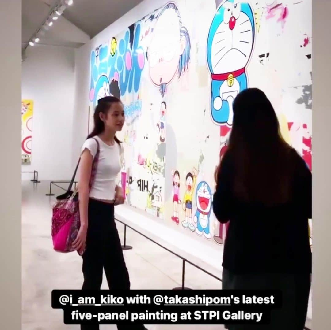 村上隆さんのインスタグラム写真 - (村上隆Instagram)「@i_am_kiko  Thank you for coming to my show 2 place @taikwuncontemporary @stpi_gallery 🙏😭🙏」7月16日 6時40分 - takashipom