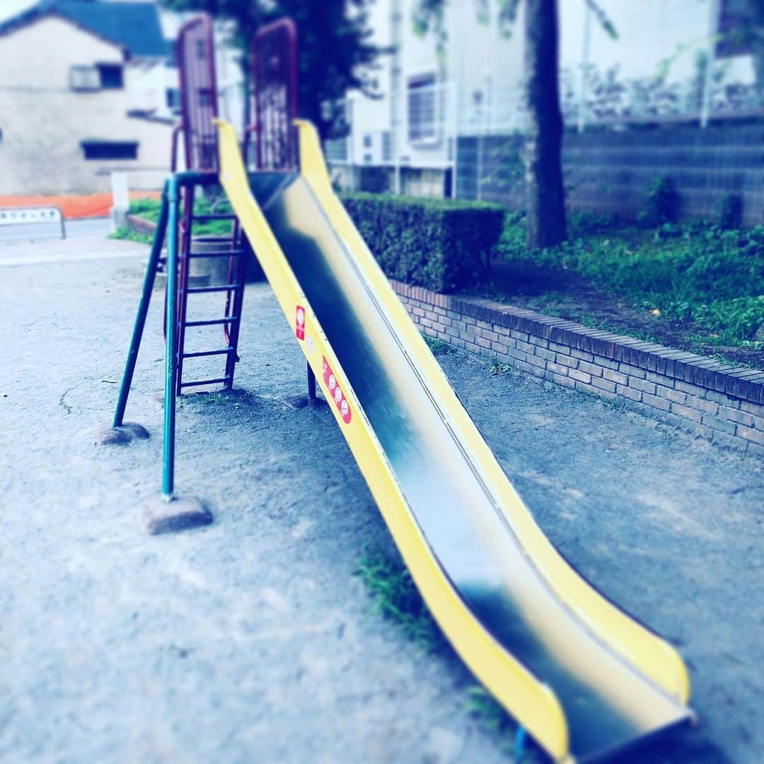 中野敬久さんのインスタグラム写真 - (中野敬久Instagram)「#あの公園 #ではない #パート2 #itsnot #thatpark #slider #sorry」7月16日 5時09分 - hirohisanakano