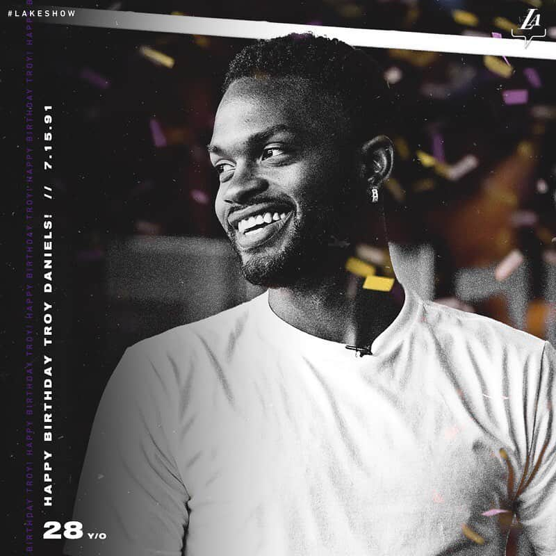 Los Angeles Lakersさんのインスタグラム写真 - (Los Angeles LakersInstagram)「HBD to one of the newest #LakeShow members, @troydaniels30!」7月16日 5時48分 - lakers