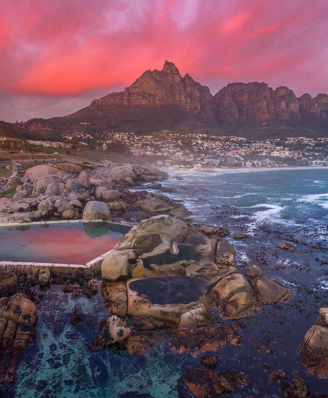 Wonderful Placesさんのインスタグラム写真 - (Wonderful PlacesInstagram)「Cape Town - South Africa ✨💚💚💚✨ . Pictures by ✨✨@mijlof✨✨ #wonderful_places for a feature 💚」7月15日 21時41分 - wonderful_places