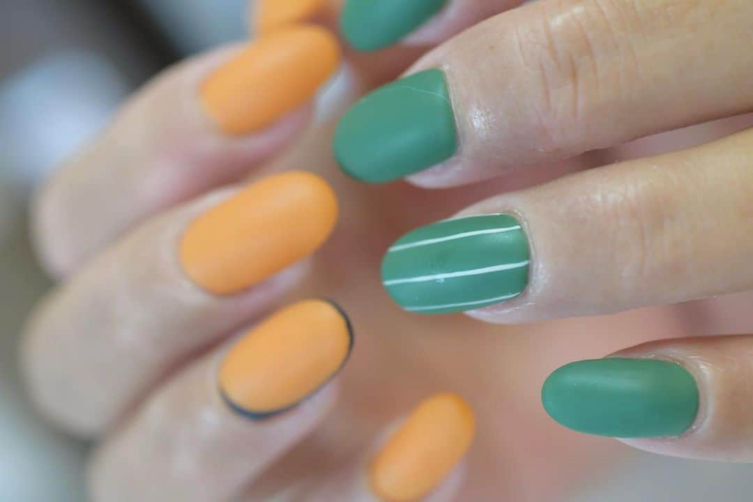 のインスタグラム：「. . 大阪市北区 梅田.中崎町.駅から徒歩7分🚶‍♀️ CADENAS nail eyelash  マツエクアカウント @cadenaseyelash LINE:@ cadenas 🆔検索🙋‍♀️ tel:06-4792-8617. cadenas.nail@gmail.com. . #ネイル #ジェルアート #大人かわいい #梅田ネイル #堂山町 #大人ネイル #個性派ネイル #クリアネイル #ジェルネイル #nail #notd #ニュアンスネイル #instanail #ワンカラー #春ネイル  #ネイルデザイン #ongels #美甲 #osaka  #ジェルデザイン #cadenas #指甲 #spring #Insatnails #fashion #シアーネイル #うる艷ネイル #トレンドネイル  #ストライプネイル #グリーンネイル」