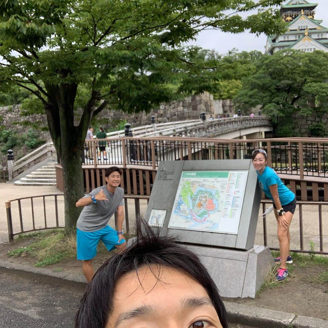 飯島寛子さんのインスタグラム写真 - (飯島寛子Instagram)「連日食べ過ぎなので走った後にハワイフェアへ。 #大阪城公園 #旅ラン」7月15日 21時55分 - hirokoiijima