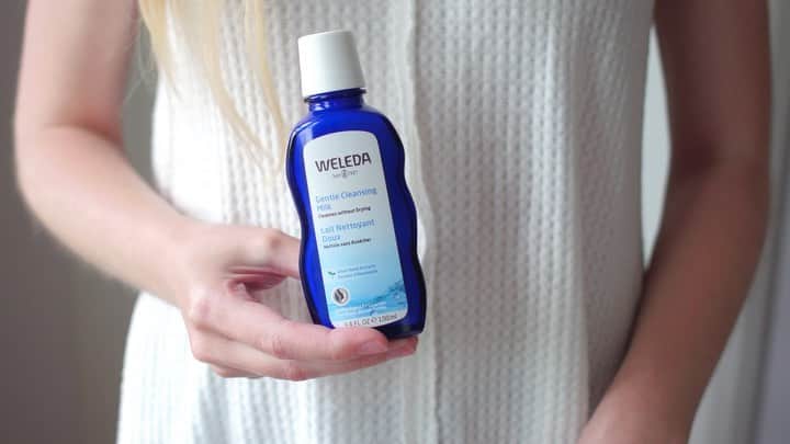 Weledaのインスタグラム：「Our Gentle Cleansing Milk provides deep cleansing that doesn’t strip skin’s natural protection. Leave a 💙 if you have this in your routine! #WeledaSkin」