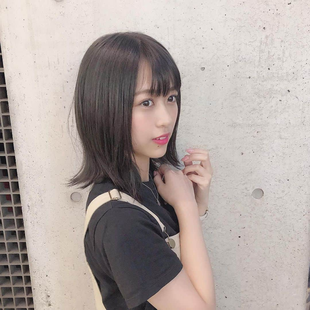 篠崎彩奈さんのインスタグラム写真 - (篠崎彩奈Instagram)「_ 美容院行って髪暗くしてきました〜 . いつも髪色はいい感じに 透明感ある色で🥺 ってお願いしてるんだけど その通りになった！嬉しい！！ . . @akkydirty さんいつもありがとうございます☺️ #美容院 #アッシュカラー #ミディアム」7月15日 22時04分 - ayana.s_official