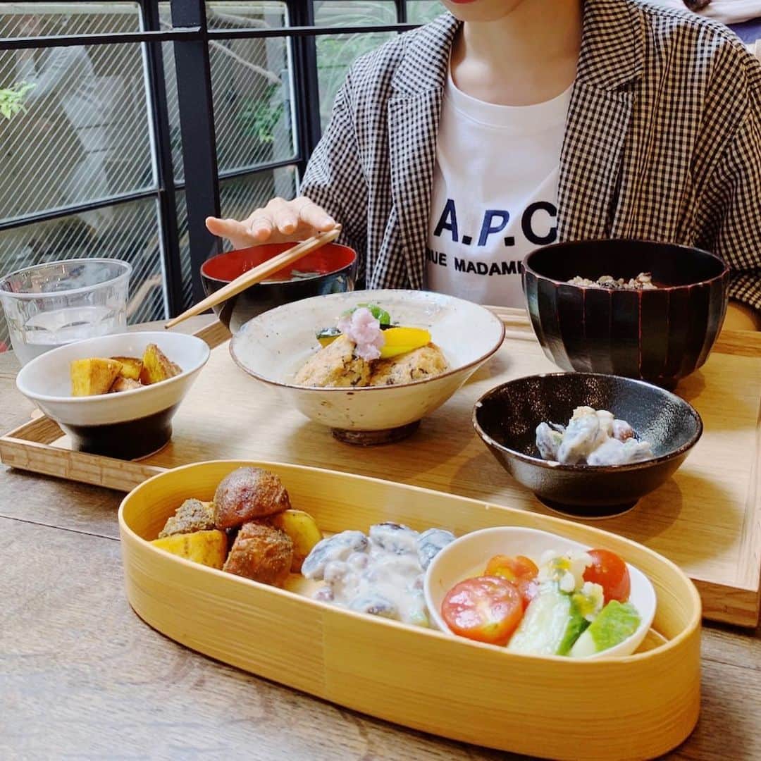 谷奥えり（えまえり）のグルメインスタ