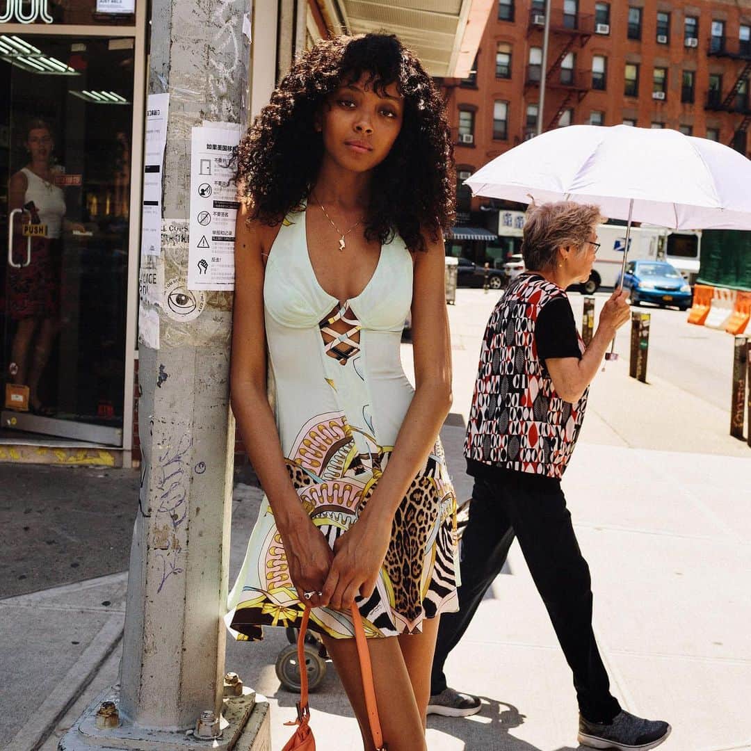 Vogueさんのインスタグラム写真 - (VogueInstagram)「Opened by @micheleneauguste, a native of Trinidad and Tobago, in late May, @studio_dem is bringing a touch of Caribbean flavor to Lower Manhattan. Tap the link in our bio to go inside this summer-long pop-up shop specializing in punchy vintage pieces and island-friendly ephemera. Photographed by @graceannleadbeater」7月15日 22時52分 - voguemagazine