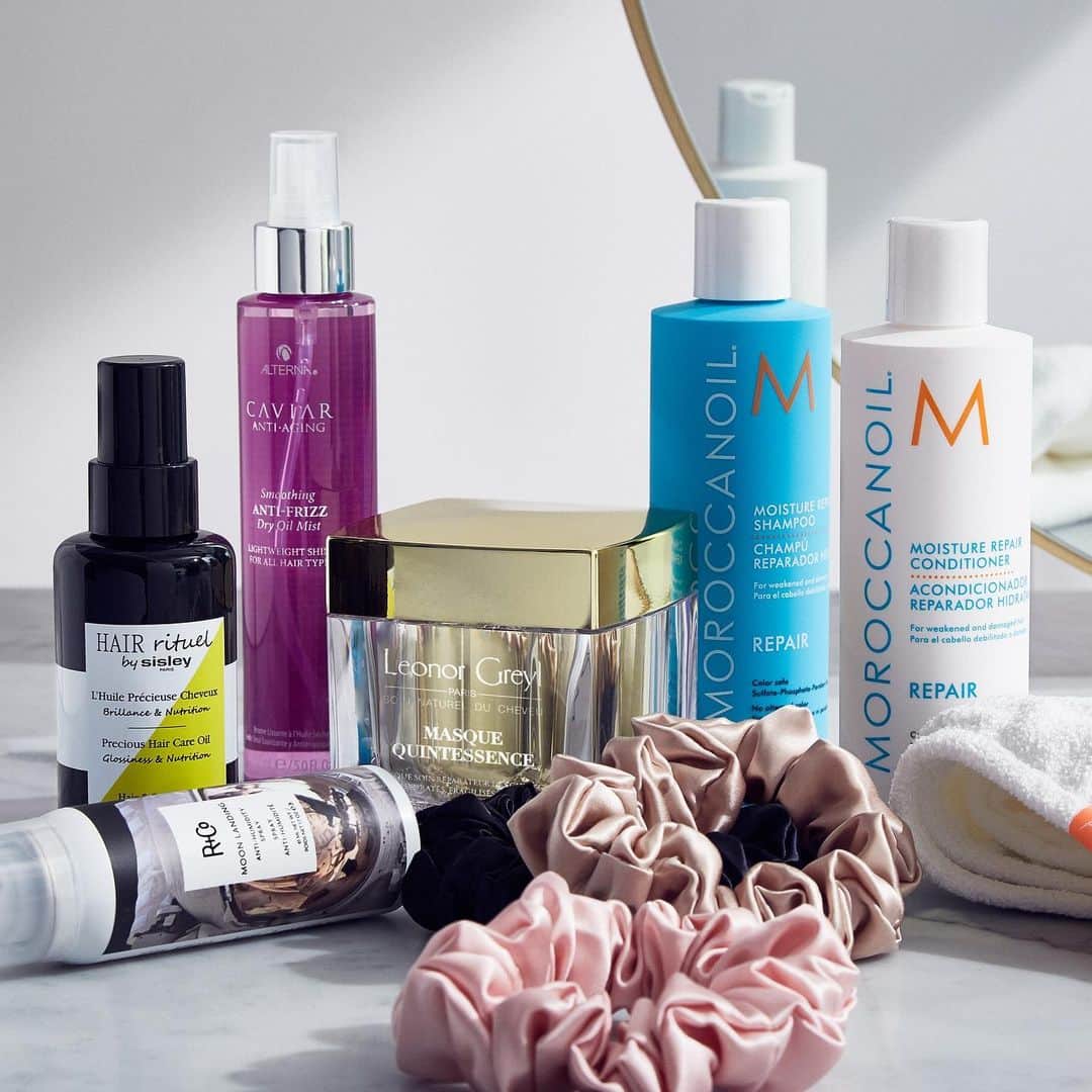 Saks Fifth Avenueのインスタグラム：「Introducing the summer hair care dream team: soft, frizz-free and nourished hair is a breeze with @moroccanoil, @slipsilkpillowcase, @randco, @alternahaircare, @leonorgreylusa and @sisleyparisusa. #MondayMorningArmor #SaksBeauty」