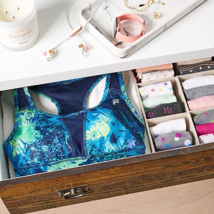 ロック&リパブリックのインスタグラム：「It’s Monday … everyone needs a little extra support. #Kohls #mondaymotivation」